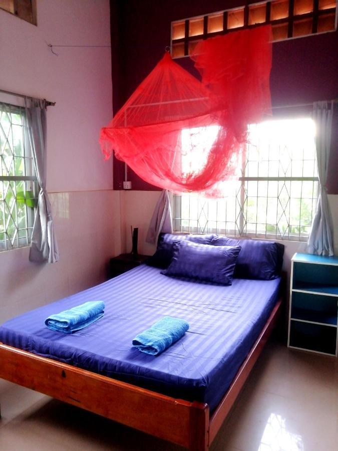 Tortuga Guesthouse Kampot Exteriör bild